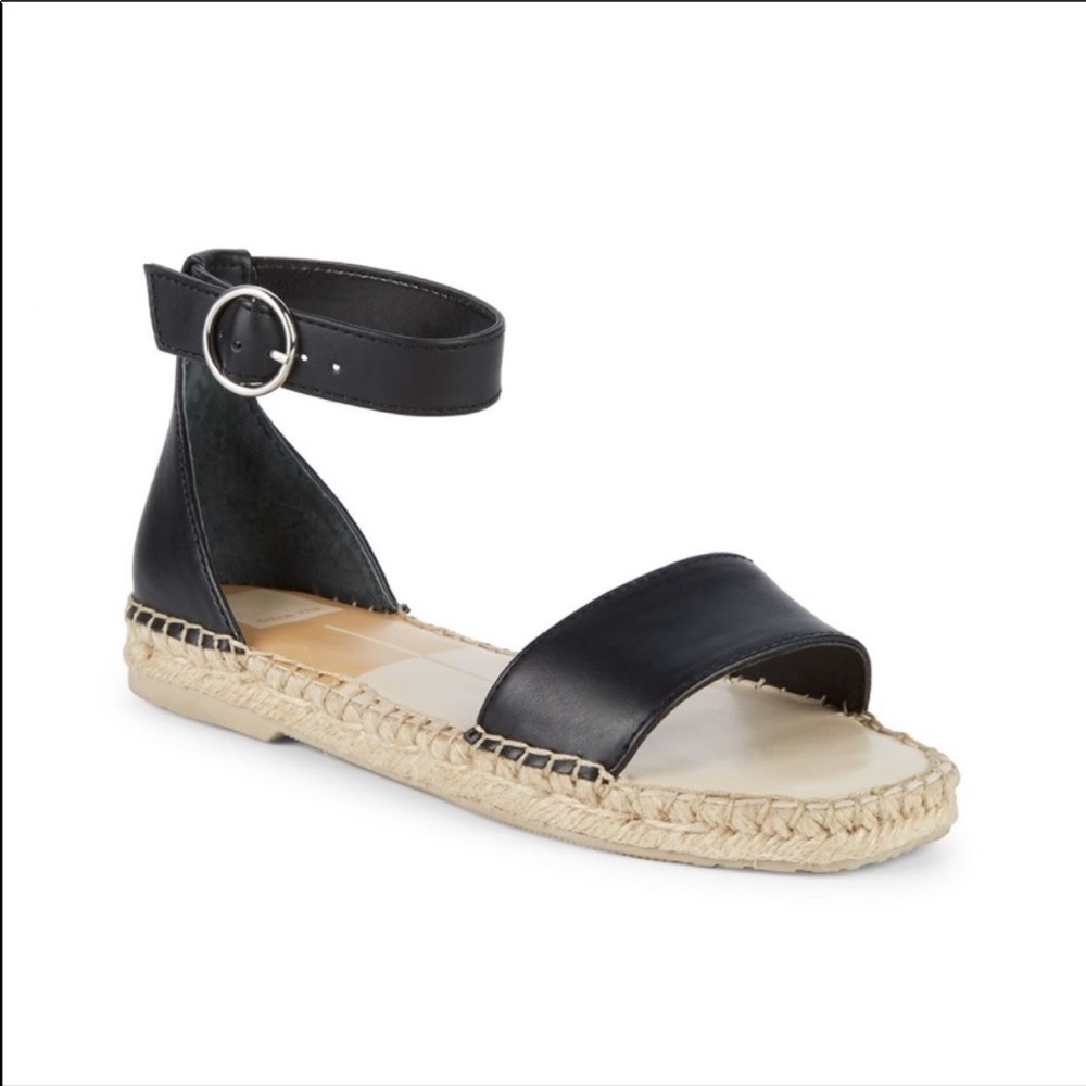 Dolce Vita Bayley sandal ☀️